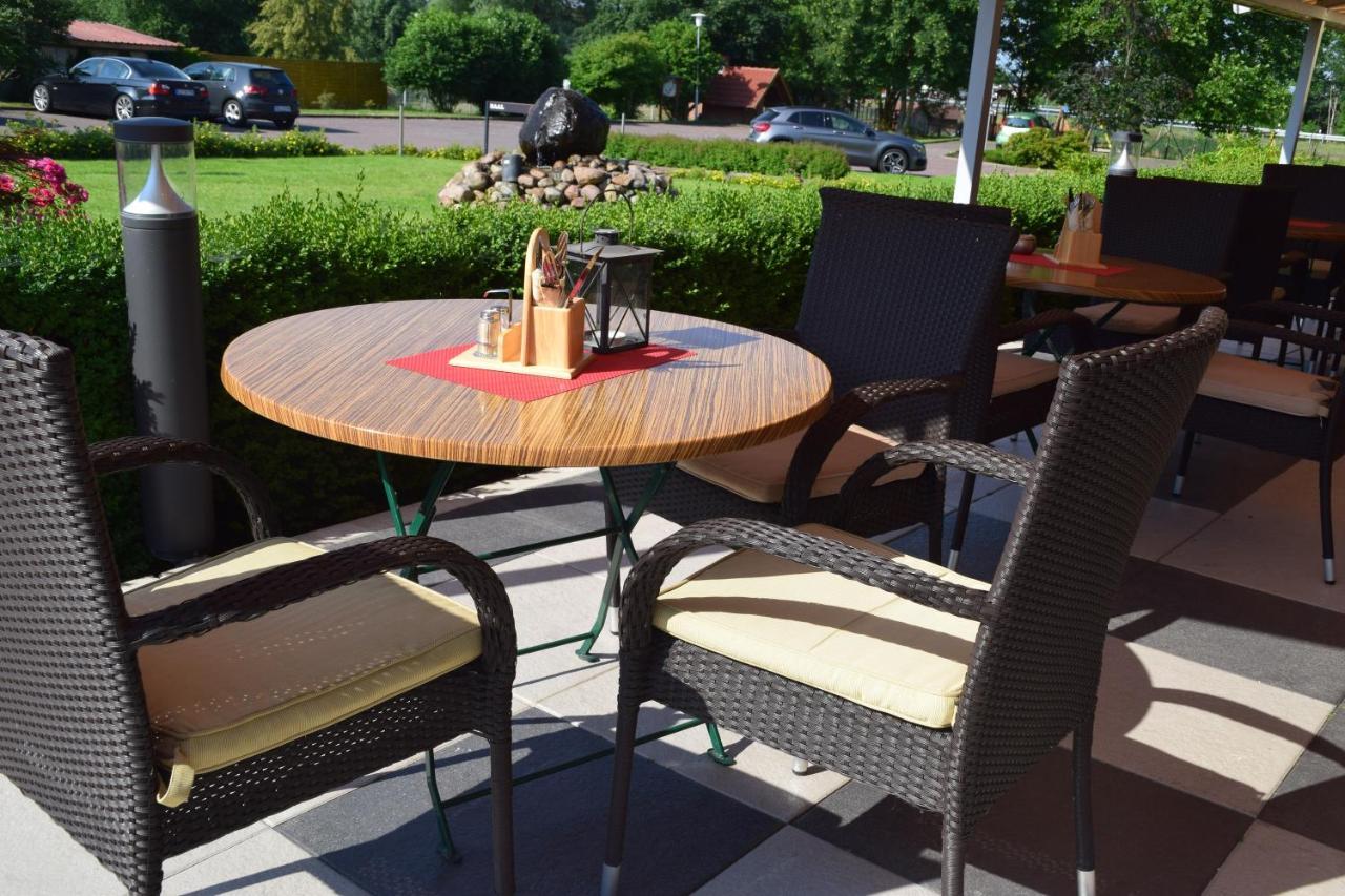 Land-Gut-Hotel Seeblick Klietz Extérieur photo