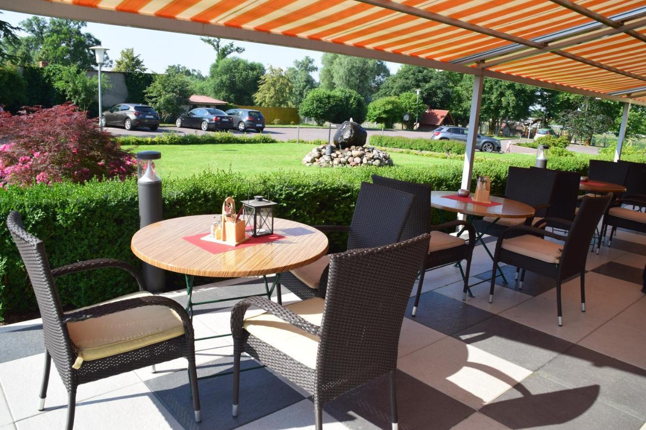 Land-Gut-Hotel Seeblick Klietz Extérieur photo