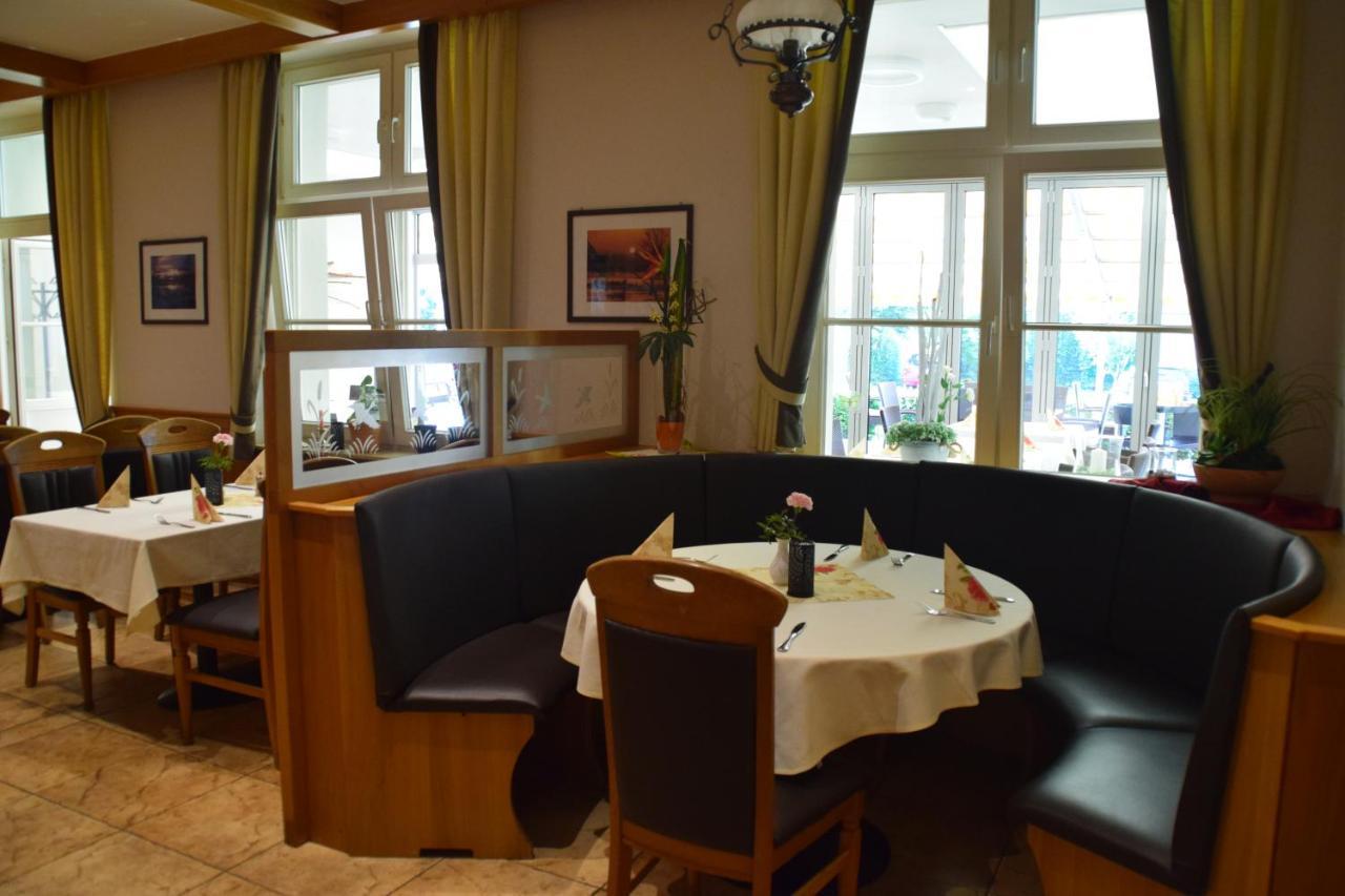 Land-Gut-Hotel Seeblick Klietz Extérieur photo