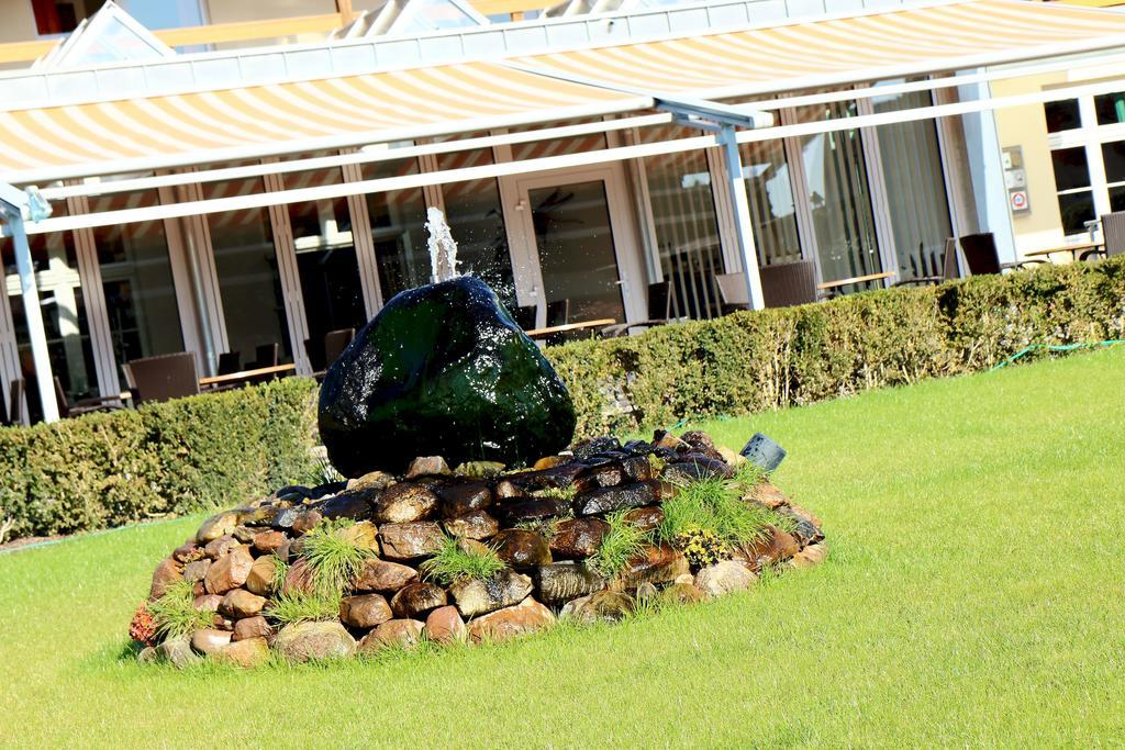 Land-Gut-Hotel Seeblick Klietz Extérieur photo